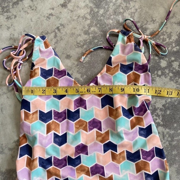 Tori praver swimwear Seafoam Geometric Print‎ One Piece Size Medium Multi… - Picture 2 of 11